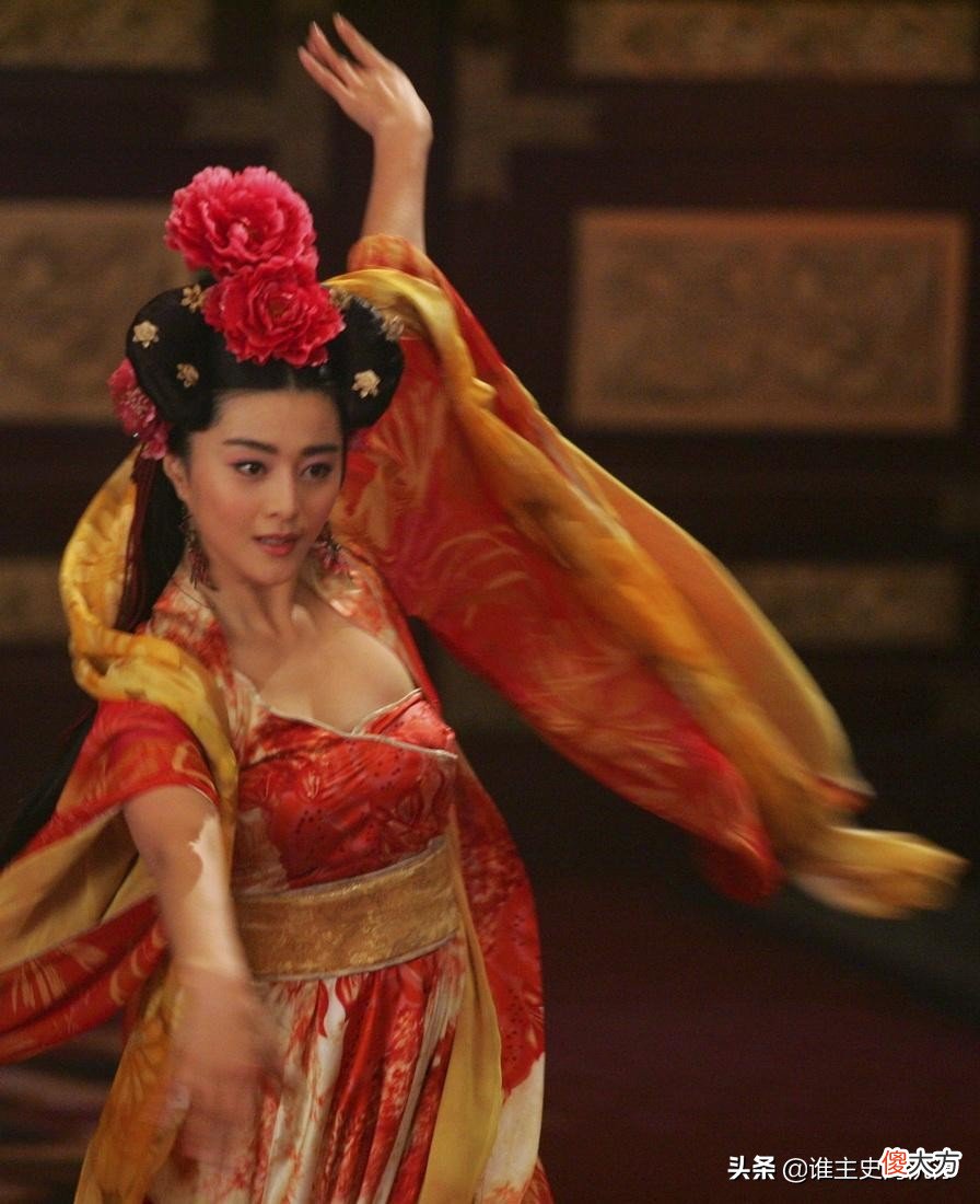 在中国历史上，杨玉环与西施、王昭君、貂蝉并称为中国古代四大美女，且以羞花而形