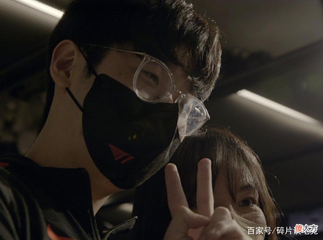【游戏世界】嘴不硬了？T1拿下23连胜追平LCK纪录，Keria接受采访态度让人意外