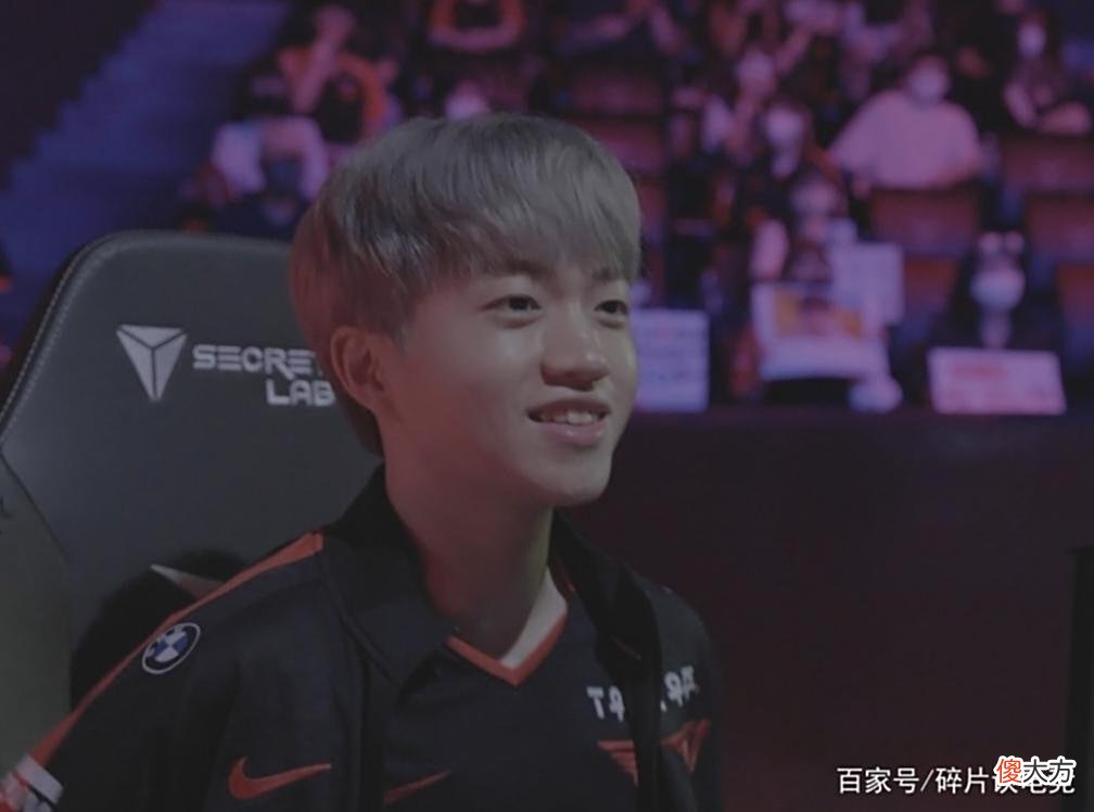 【游戏世界】嘴不硬了？T1拿下23连胜追平LCK纪录，Keria接受采访态度让人意外