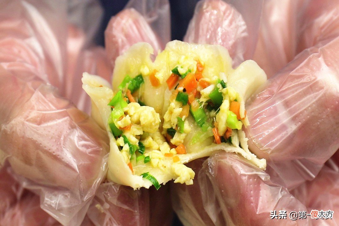 韭菜鸡蛋馅饺子这么调 韭菜鸡蛋馅饺子馅怎么调?