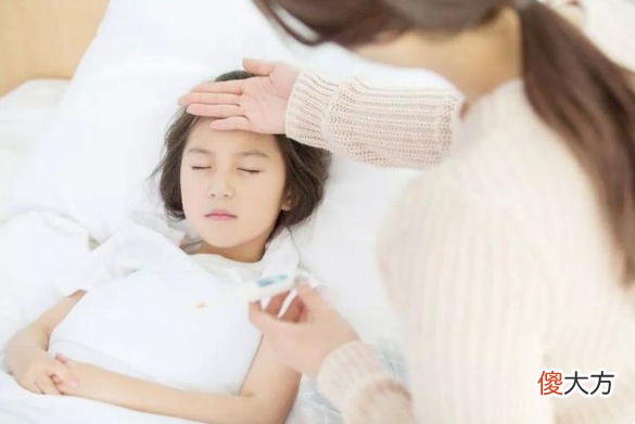 女孩的身高跟第一次来例假的时间有关系吗 女孩子的身高和先后来月经有没有关系