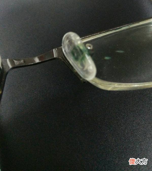 为什么鼻托硅胶会变绿