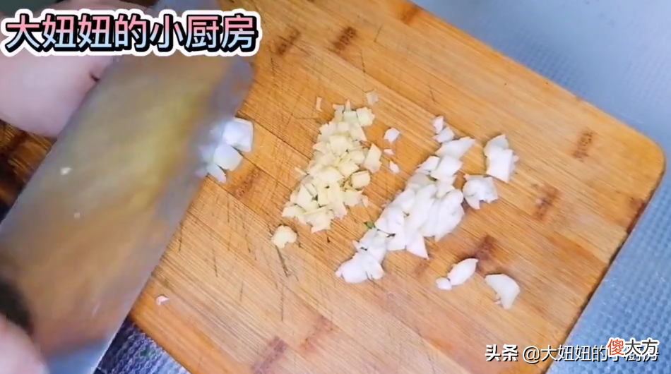 怎么吃都吃不够 怎么吃都吃不够的成语