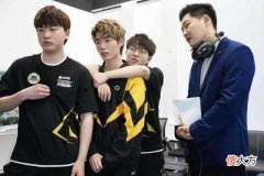 【游戏迷】黎落教练亲口承认，小胖向鱼第二轮将不会登场，网友直言不如卖了