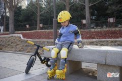 运动路上大升级：镁合金+减震器的柒小佰儿童自行车