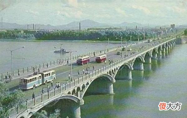 【爱历史】老照片：90年代的吉林市，看完这些老照片有多少回忆涌上心头？