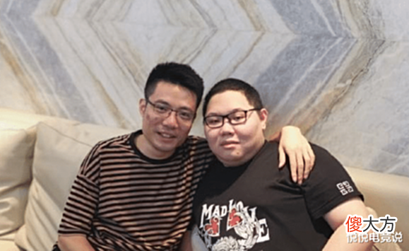 【游戏迷】LOL:卢本伟有多抠?PDD直言抠死了,UZI表示赞同,大司马不服气