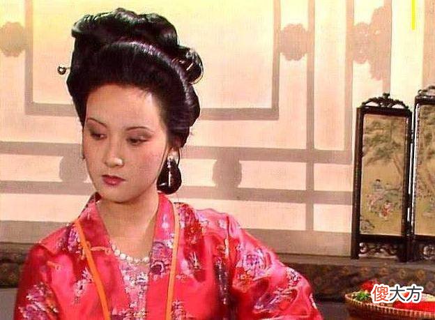 【历史故事】《红楼梦》王家碾压贾府，王熙凤为什么还嫁给贾琏呢？