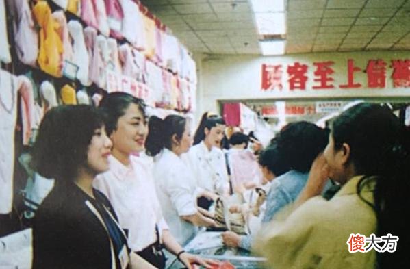【历史故事】老照片：1992年的长春，老火车站爆破拆除的瞬间
