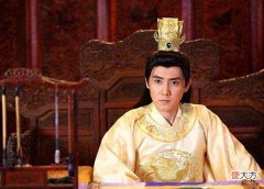 【历史故事】朱允炆与朱高炽这对只差一岁的堂兄弟,为何当皇帝却天差地别呢?