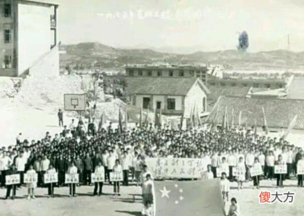 【爱历史】老照片：四十多年前黄冈的老照片，让你再次回想起过去幸福的点滴
