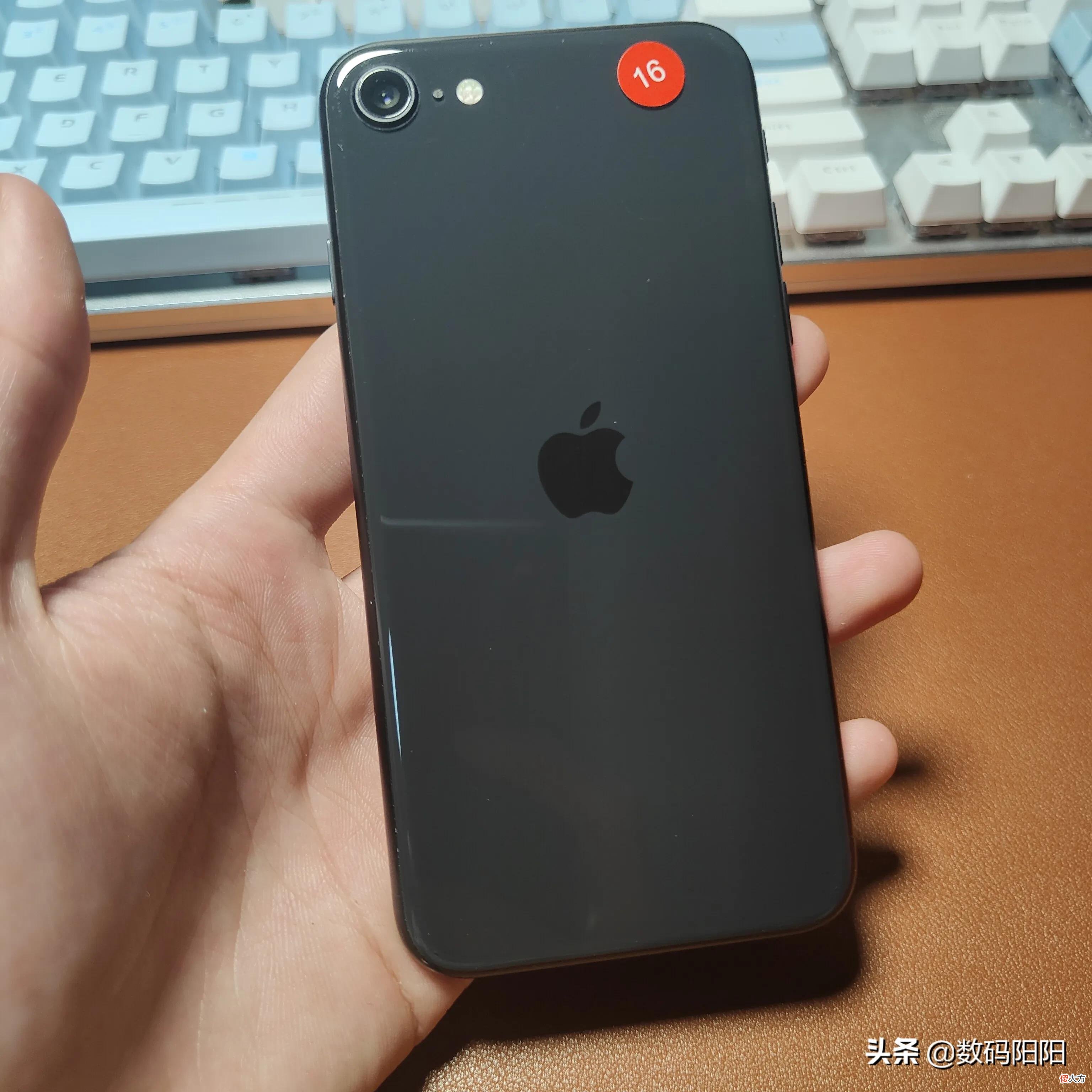 2000块可以买到什么样的小屏手机 2000元左右的小屏手机