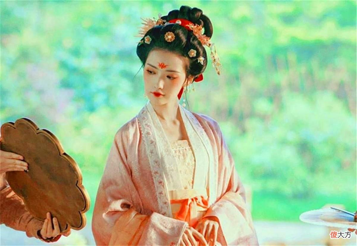 【爱历史】《梦华录》同是伶人，张好好却比宋引章活得清醒，过度保护的悲哀