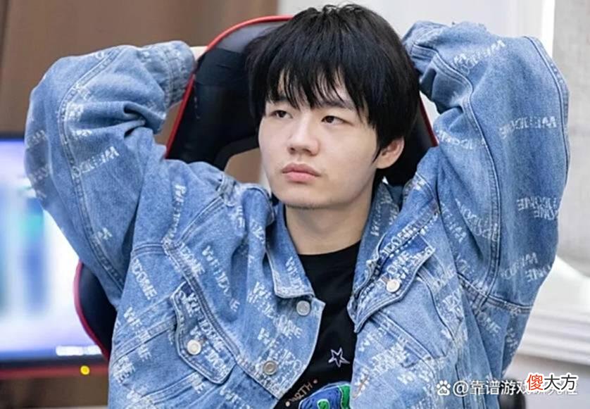 【游戏世界】LOL：Faker被小辅助背刺了，一直认为LPL下路更厉害，AD差距太大