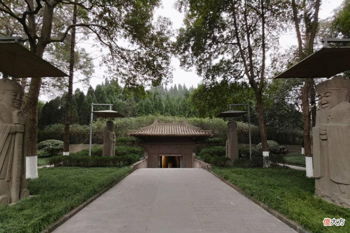 【爱历史】坐落于阳光下的王陵，地宫建在地面，门票仅20却游客不丰
