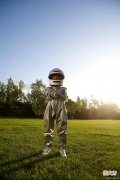 航天员如果掉入太空，航天服可以救命吗？