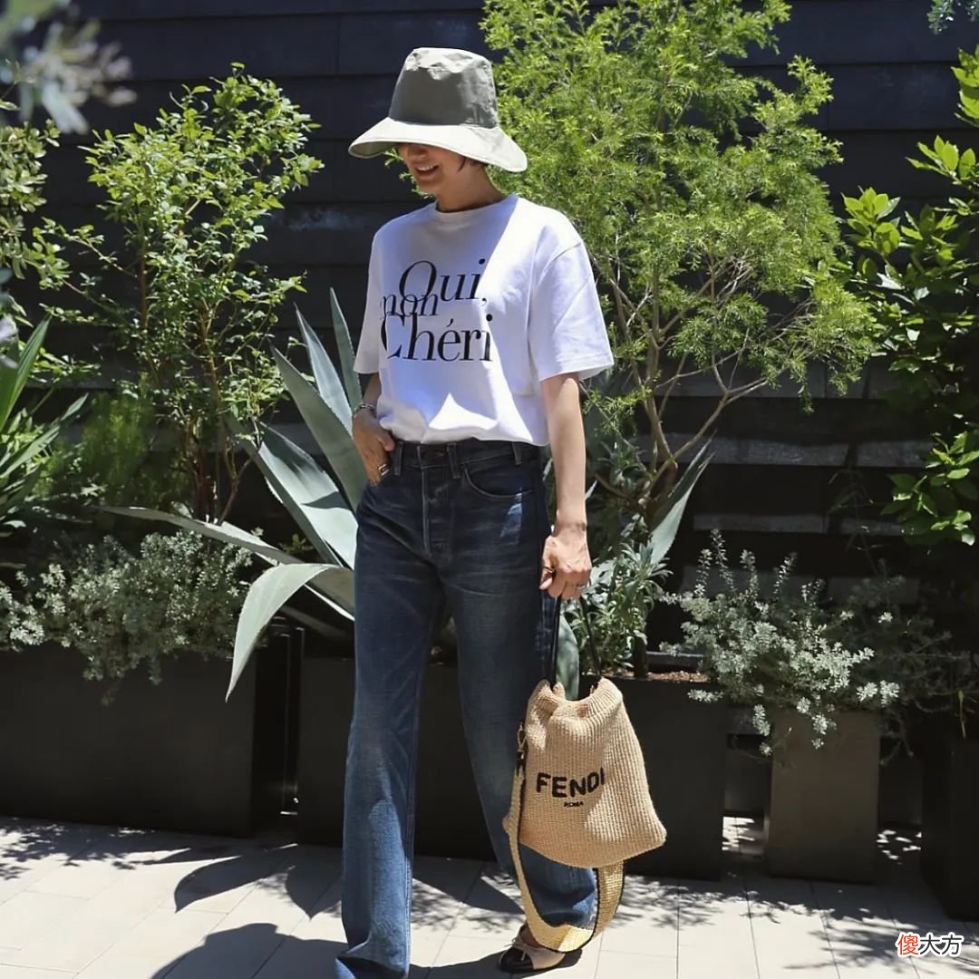 【时尚一点】下雨天我最喜欢的配色原来她们也爱|博主周报