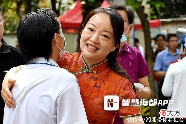 【时尚一点】旗袍制作入选福州鼓楼非遗项目!看一把剪刀，如何裁出花样年华
