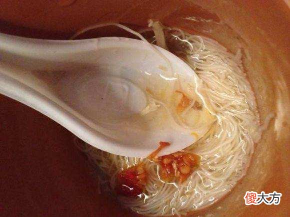 超市里买的鸡蛋挂面还能不能吃 鸡蛋挂面能吃吗