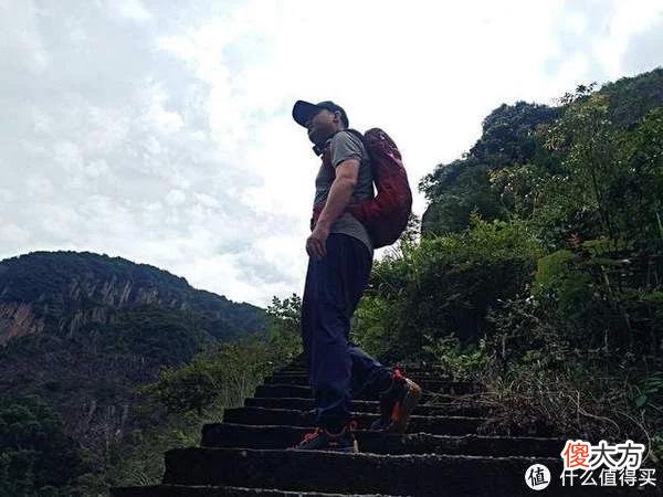 【时尚一点】为专业而设计：OUNCE遨游仕始林蜥攀爬接近鞋
