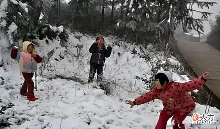 【历史故事】995年中国历史老照片:没有暖气、空调的冬天,人们是这样过冬的