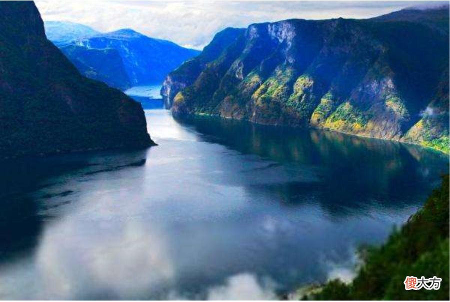 VOSS 十大奢侈品牌水之NO2.芙丝水