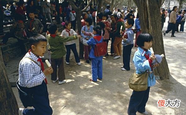 【历史故事】1983年中国珍贵老照片：图5你一定经历过、最后一张很拉风
