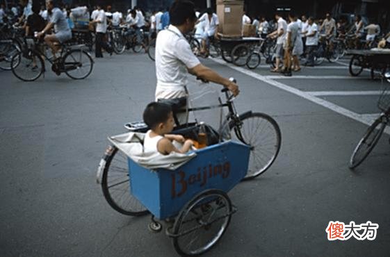 【爱历史】1986年北京老照片：图5有钱人才能买、图8泡妞神器、图9很尴尬