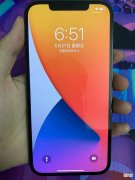 手机到底贴什么膜好 手机上贴什么膜好