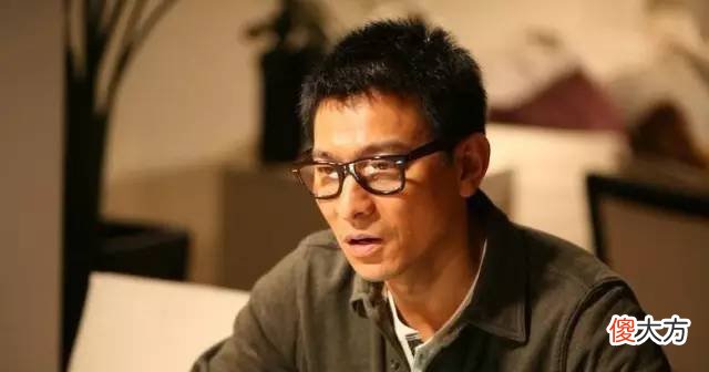 眼镜丨无论你是镜架控还是近视男，相信你都会爱上这8个眼镜品牌