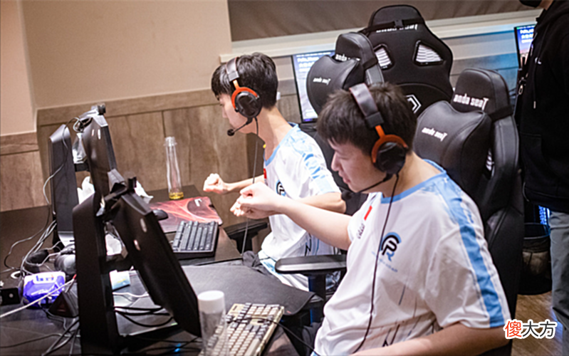 【游戏世界】夜宵杯4AM名单公布，楠哥掌握绝对话语权，PUBG是年轻人的世界