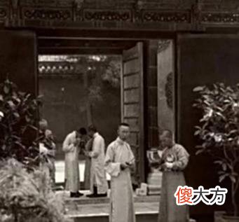 【爱历史】罕见老照片：1910年的北京城，大清门很气派，旗人女子很漂亮