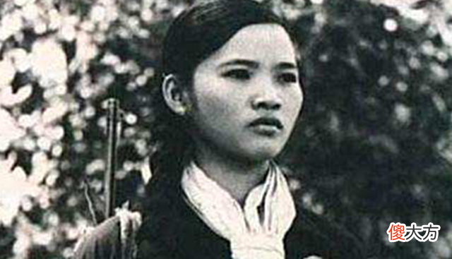 【历史故事】老照片：张万年总结抓越南女特工经验一撩二看三嗅嗅，一抓一个准