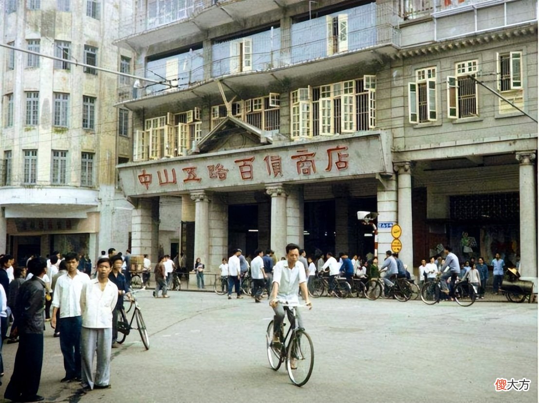 中国第一位办理手机号的人 中国第一个手机号码的人