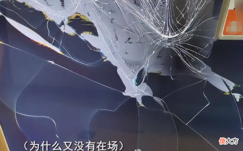浙江杭州，谢女士2268在网上买了台65寸的小米电视机，由于疫情到不了现场