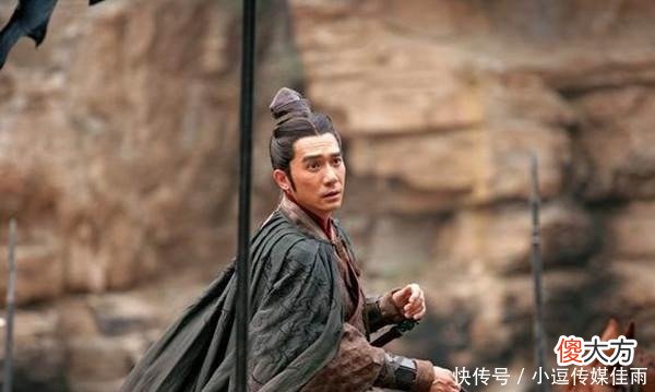 【爱历史】周瑜贵为全军统帅, 为何会在两军阵前被射伤, 原因并不复杂