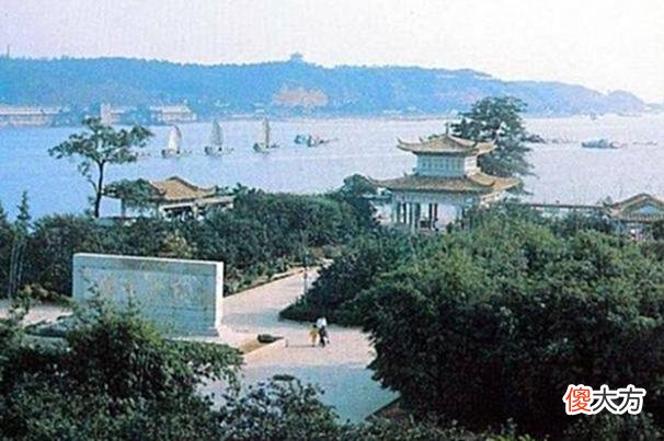【历史故事】老照片：1990年的湖南长沙，这组老照片记录了那个质朴的年代