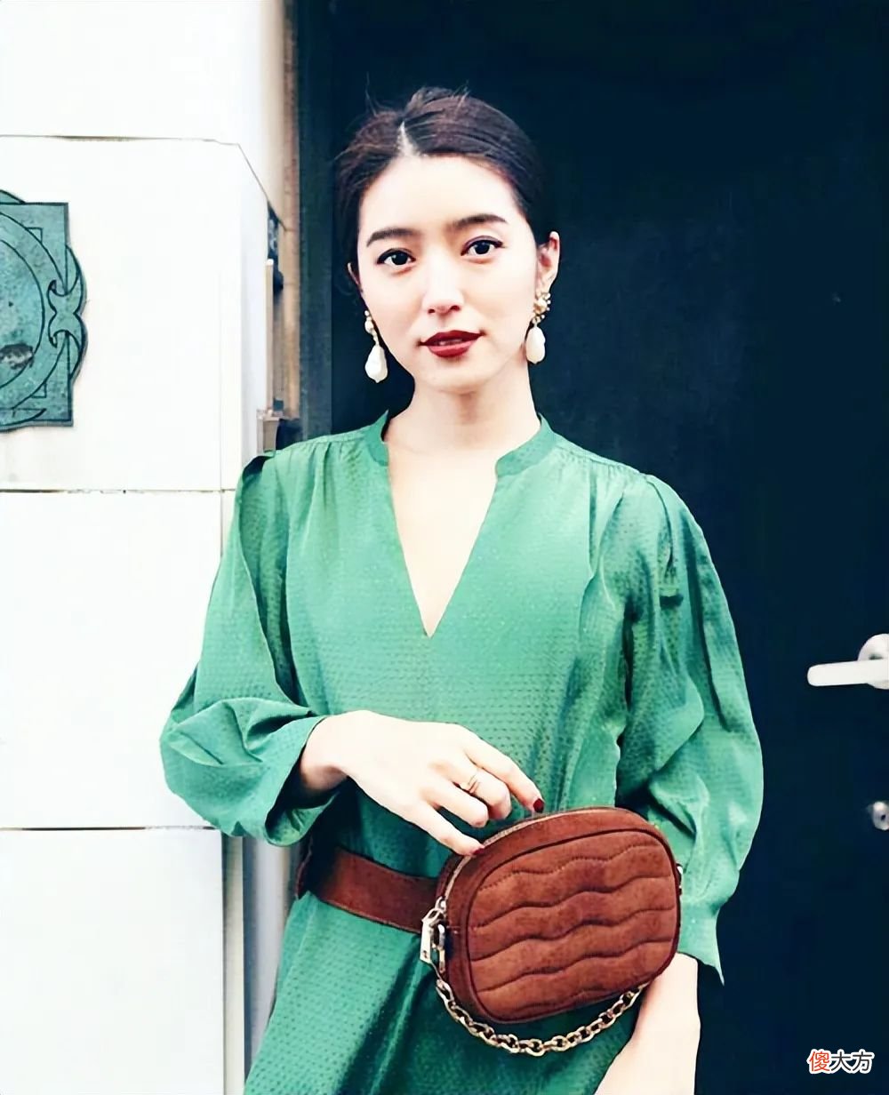 【时尚一点】夏季不会搭配？那是你没选对款，看日系博主的穿搭日记，瞬间领悟