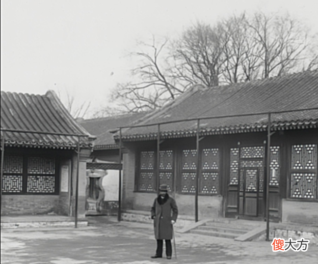 【爱历史】晚清老照片：乡村少年徒步千里押镖车，洋人趾高气扬在贡院狂笑