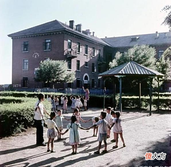 【爱历史】老照片:60年代的沈阳铁西区工人新村,幸福美满的生活让人羡慕