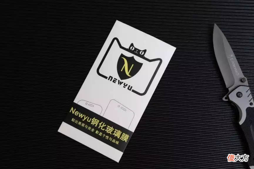 变着方法弄碎我的iPhone手机膜-17款钢化玻璃膜大横评