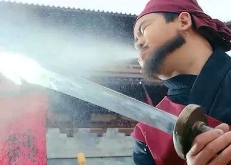 刽，字典里是割断的意思，这个字的读音很多人都读不准，连刘德华也不例外