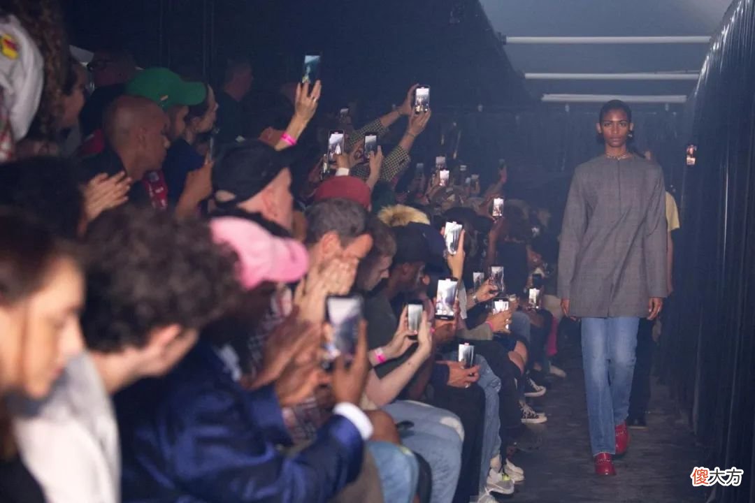 【时尚一点】亚逼观察家 Martine Rose，能否接替 Virgil Abloh？