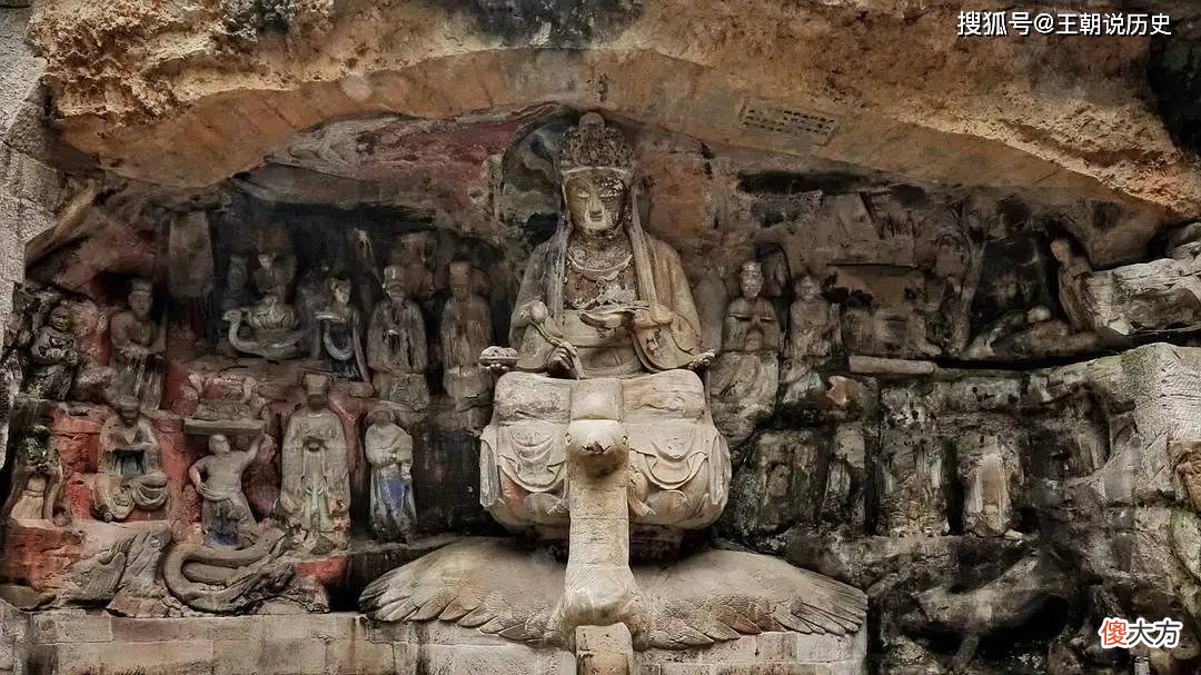 【历史故事】重庆大足千手观音像，有什么不同之处？专家：有人默默守护着