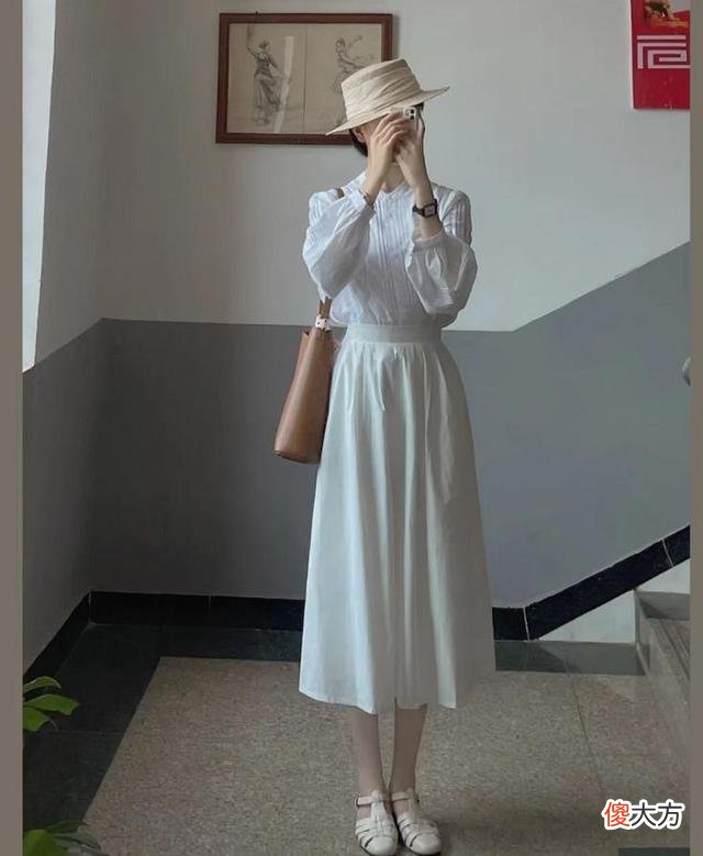 【就爱时尚】今夏流行什么鞋子？推荐这3双，配裙子裤子都好看！