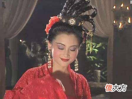 【爱历史】曹操为何没有把貂蝉占为己有？而是送给关羽