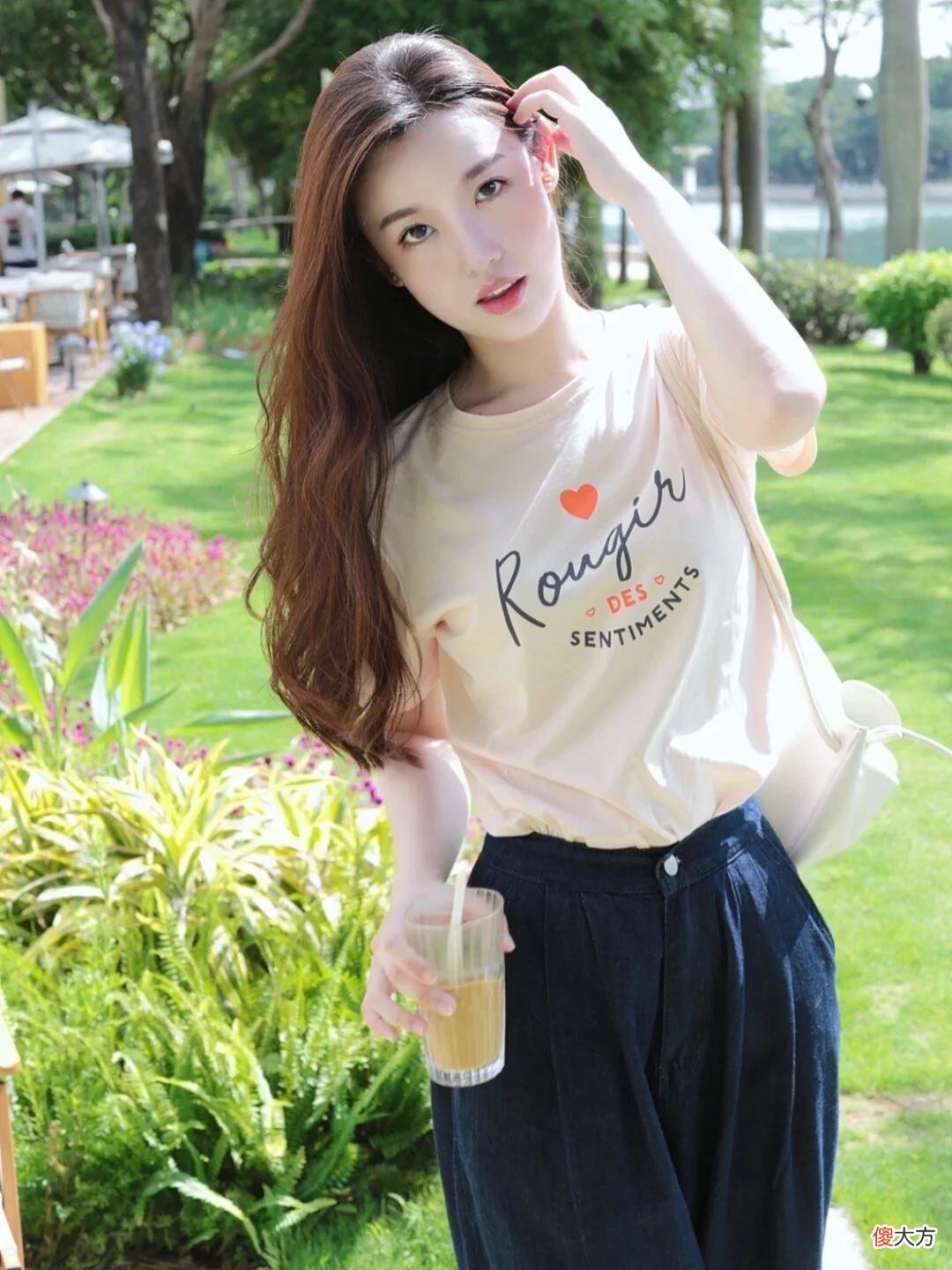 【时尚一点】普通女生该如何穿？通勤穿搭能让你穿出高级感，简单洋气又实用
