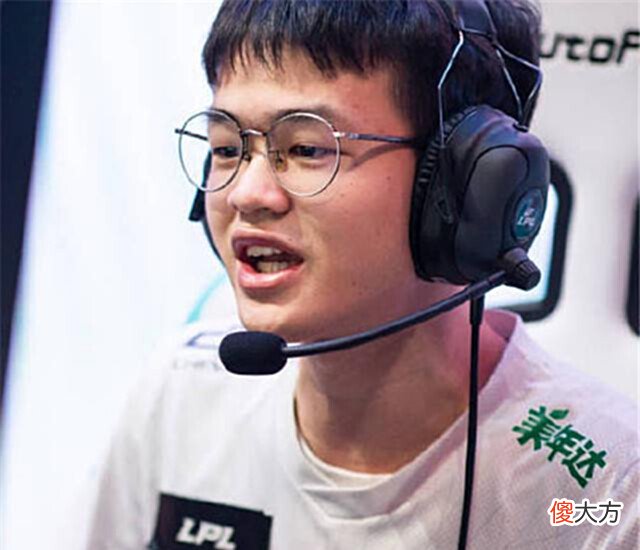 【游戏世界】IG输比赛xun提前退游戏,想给联盟送点钱?饭堂结束后记得又被冲