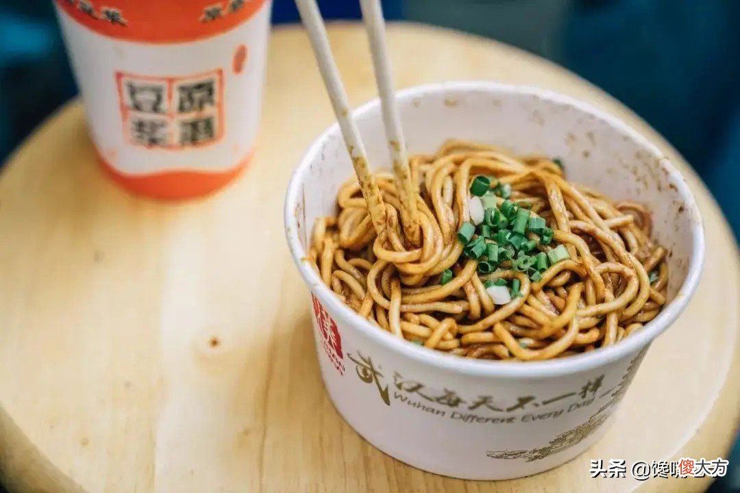 湖北人为啥爱用一次性碗筷来吃饭 湖北为什么喜欢用一次性碗筷