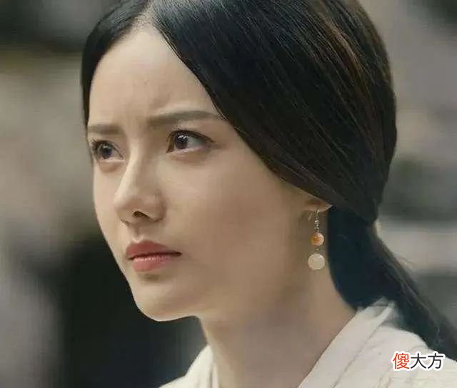 【历史故事】曹操为什么喜欢寡妇？除了性格怪异之外，真实原因令人佩服